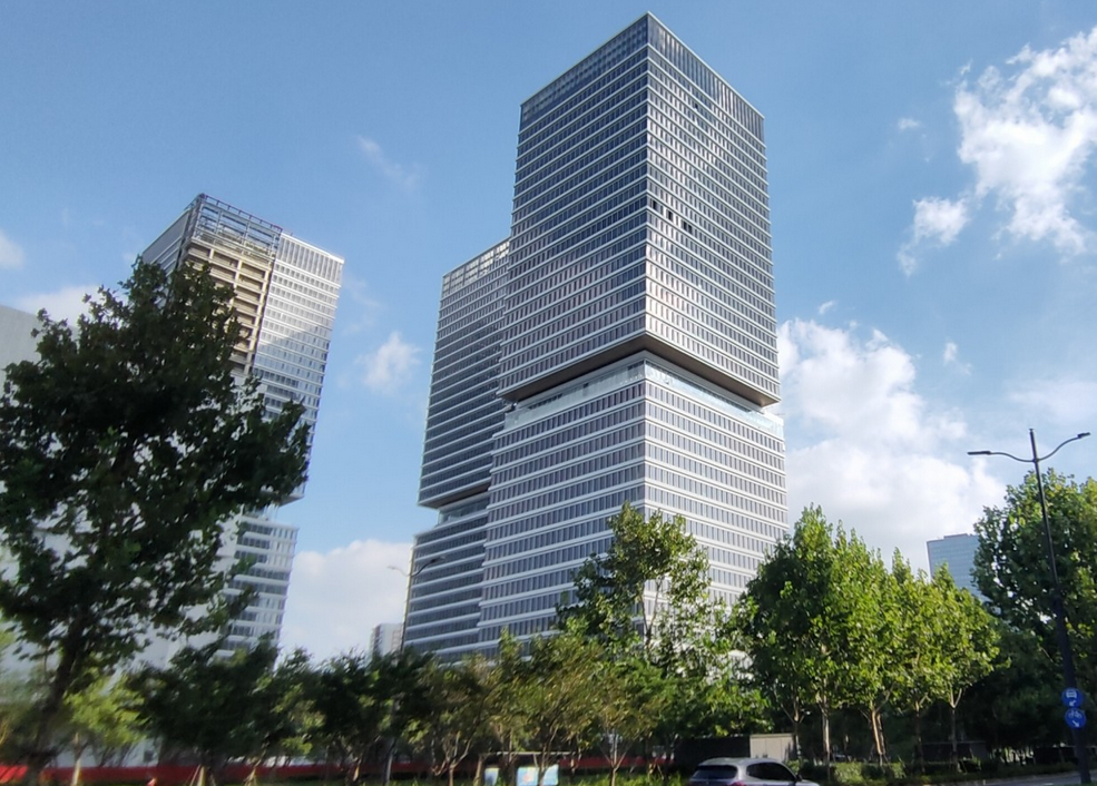浦東保利浦開金融中心辦公室出租,300到3100㎡，標準交付