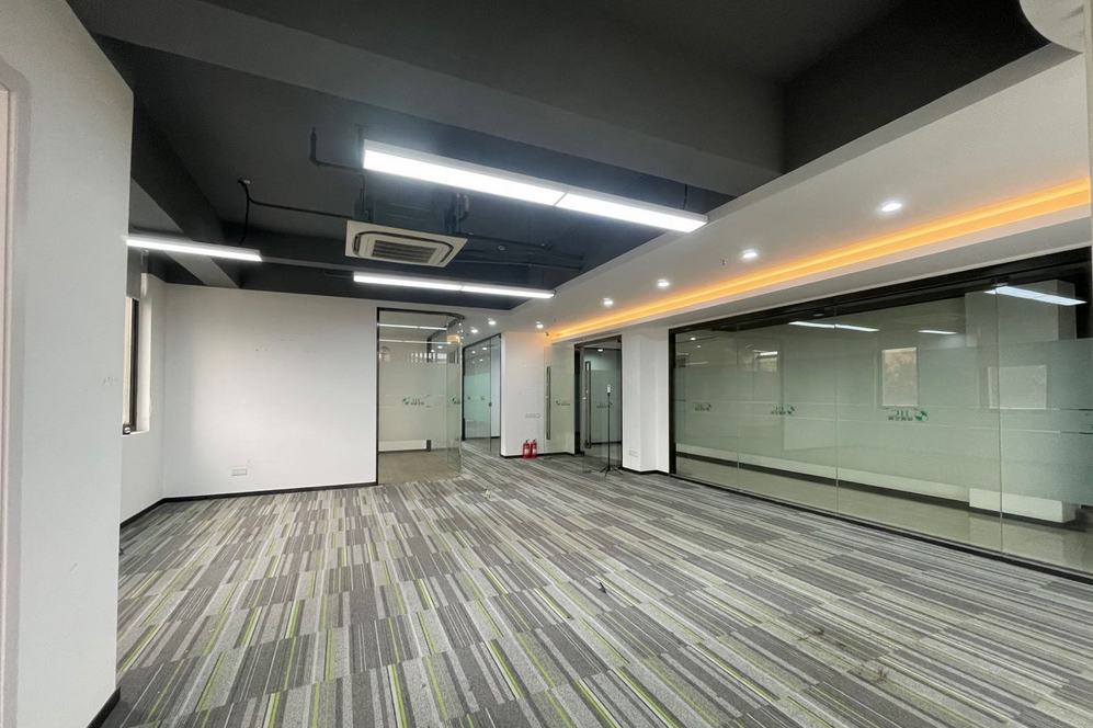 揚(yáng)子江國際企業(yè)廣場