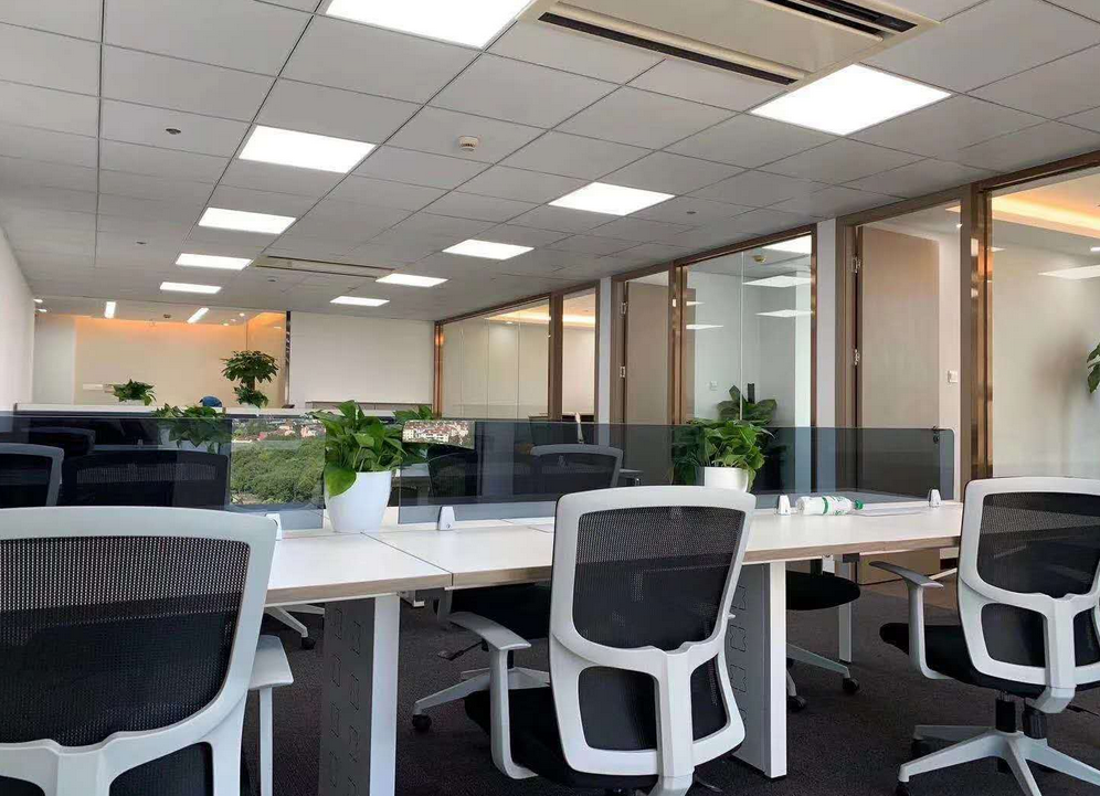 東方萬國企業(yè)中心