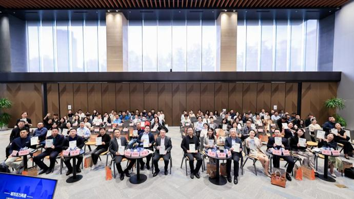 上海辦公樓市場(chǎng)，存量商辦樓宇更新走出三條新路